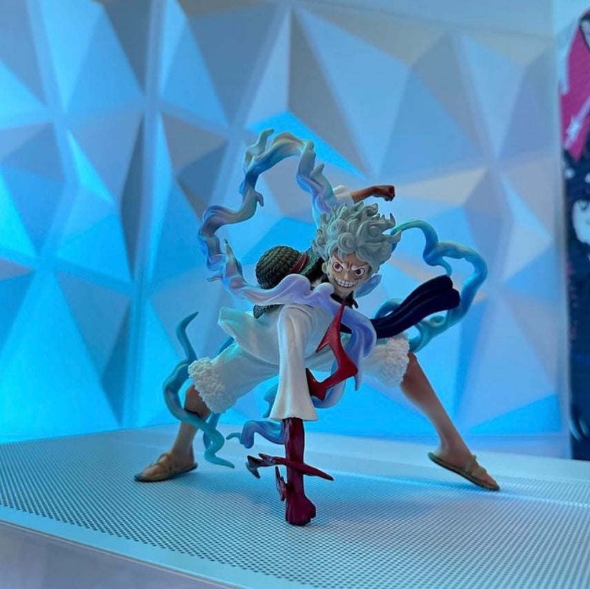 Luffy gear 5 figure